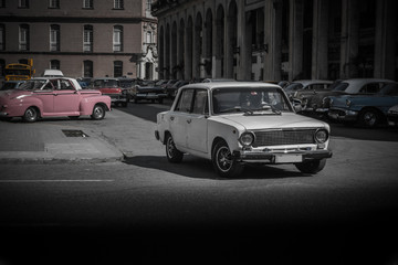 Fototapeta na wymiar Cuba historic car in Habana // Kuba Oldtimer in Havanna
