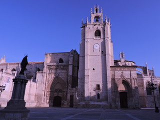 Hermosa y desconocida catedral de San Antolín, Palencia