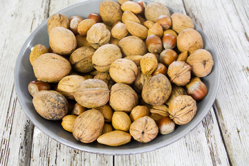 noix, amandes et noisettes