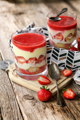 tiramisu à la fraise 2