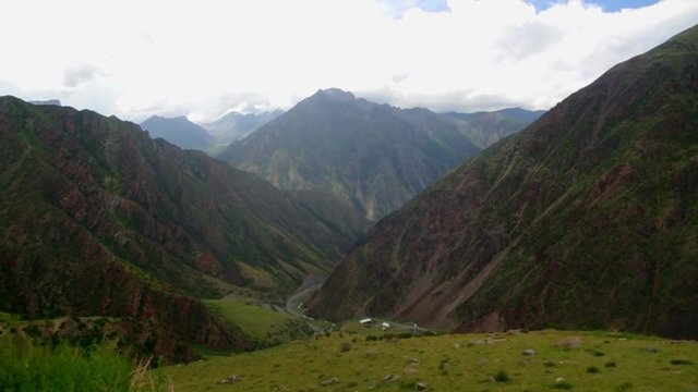 Too-Ashuu Pass , Osh-Bishkek road. 3150m. Kyrgyzstan