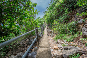 Obraz premium Phraya Nakhon Cave (Khao Sam Roi Yot National Park): The natural landscape is beautiful, with sea and the surrounding scenery. Adventure travelers can come to Prachuap Khiri Khan, Thailand.