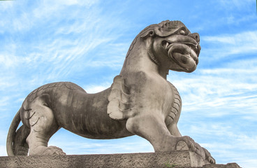 Fototapeta na wymiar The statue of the Chinese beast, symbolizing the wealth of the source