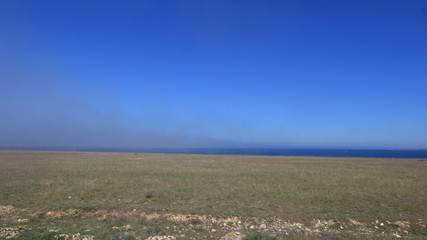 Море. Туман. Степь.