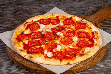 Tasty salami pizza