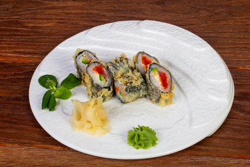 Tempura roll with tuna