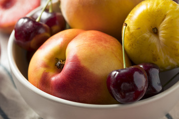 Raw Organic Assorted Stonefruit Peaches