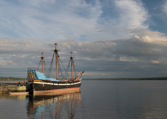 Fototapeta na wymiar Ship Hector replica ship docked in historic Pictou, Nova Scotia