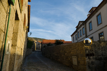 Calle de Linhares da Beira, Portugal.