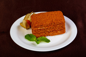 Sponge cake with cream