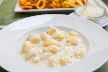 tortellini with 3 types of cheese close up