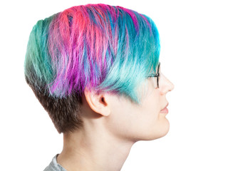 Naklejka premium woman with glasses and multi colored dyed hairs