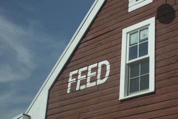 Feed barn