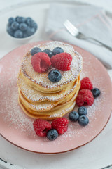 Pfannkuchen mit Beeren 