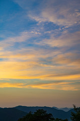 伊吹山から見た夕焼け（滋賀県、日本）