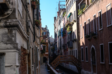 Naklejka na ściany i meble Straßen von Venedig X