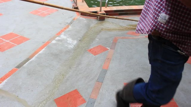 Agua contaminada