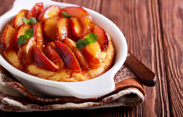 Cheesecake with spicy plum topping