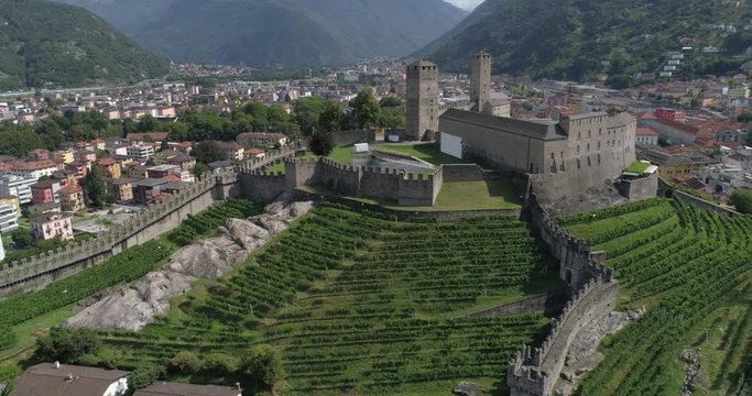 Bellinzona - turn around castle - Aerial 4K