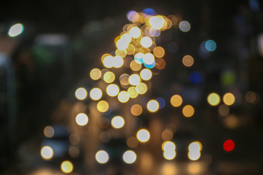 traffic lights blurred. very beautiful bukeh.