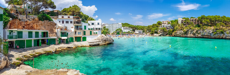 Naklejka premium Plaża Cala Santanyi na Majorce