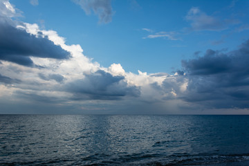 The sky and the sea before the rain