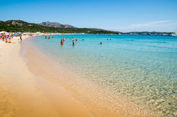 Fototapeta na wymiar La plage de Reina Bianca en Sardaigne