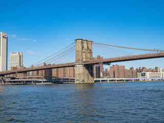 Fototapeta na wymiar Brooklyn Bridge from Cruiser at Manhattan, New York City