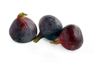 raw,ripe lila figs fruits