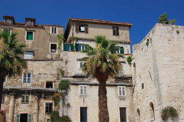 Fototapeta na wymiar Split (Chorwacja) - fragmenty murów pałacu cesarza Dioklecjana.