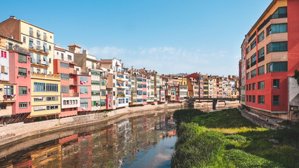 Fototapeta na wymiar Picturesque houses in Girona, Spain