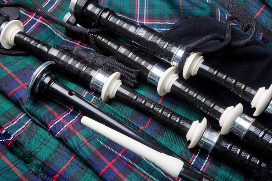 Bagpipes on kilt