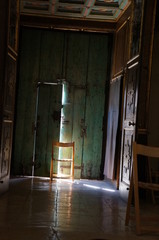 Naklejka premium Church door light