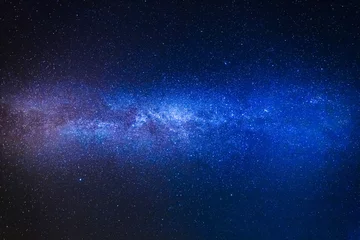 Foto auf Acrylglas Wunderbare blaue Milchstraße mit Millionen Sternen in der Nacht © shaiith