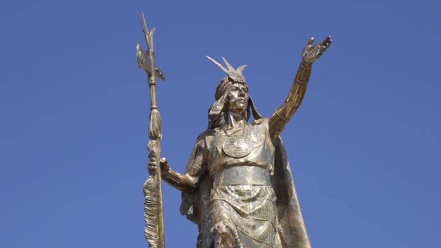 Inca Statue in Cusco