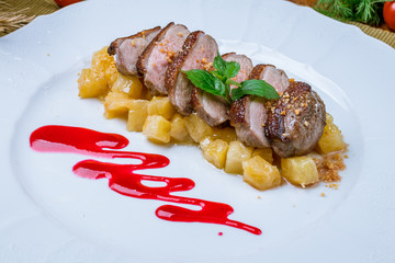 Duck breast with berry sauce