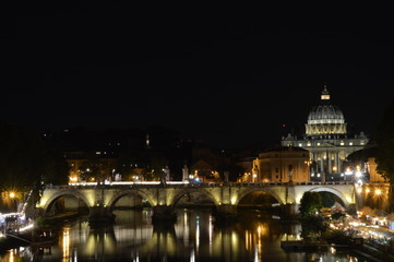 San pietro, Vaticano in notturna. Roma. Citt&agrave; eterna.