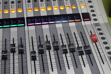 modern digital sound mixing console