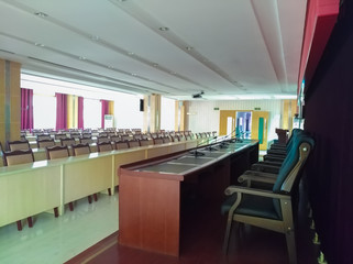 Large study room with intensive seating