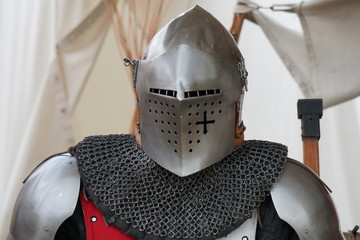 Ritterhelm & Kettenhemd