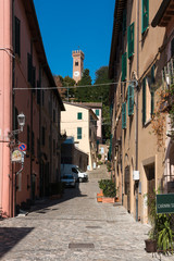 Glockenturm in Santarcangelo di Romagna, Italien