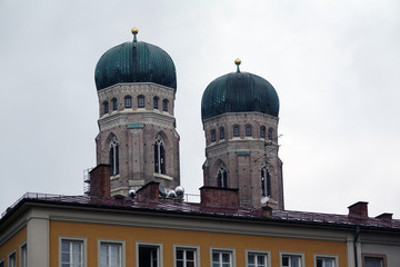 Fototapeta na wymiar Frauenkirche in München