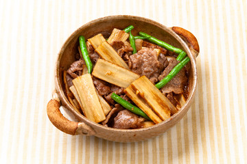 牛肉と牛蒡のソース煮