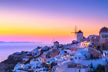 Foto op Plexiglas Uitzicht op Oia, het mooiste dorp van het eiland Santorini in Griekenland. © proslgn