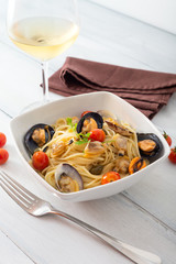 Spaghetti con cozze, vongole e pomodorini, Mediterranean food