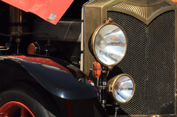 vintage car, headlamp © elisafina
