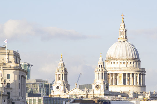 Wonderful aerial view of St Paul Cathedral in a sunny day, London, Uk.