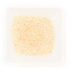 Semmelbrösel oder Weckmehl in Schale