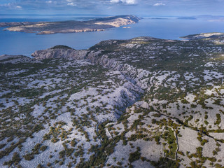 Obraz premium DCIM\100MEDIA\DJI_0063.JPGZavratnica is a 900 m long narrow inlet located at the foot of the mighty Velebit Mountains, in the northern part of the Adriatic Sea.