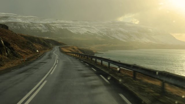 Driving in Iceland, Snowing